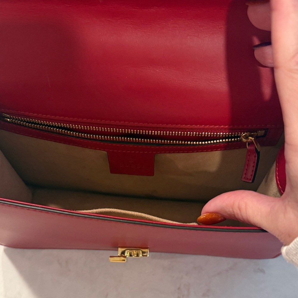 ***SOLD*** GUCCI Calfskin Small Sylvie Shoulder Bag w\COA - Picture 8 of 16
